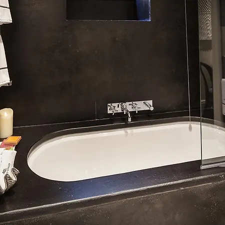 Pepoli9 Design Suites Rome Gæstehus 2*