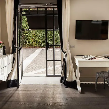 Pepoli9 Design Suites Rome Gæstehus