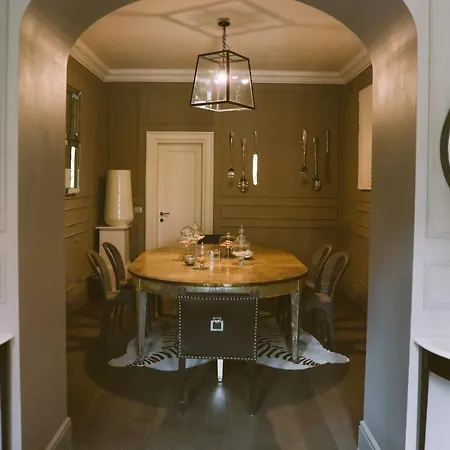 Konukevi Pepoli9 Design Suites Rome